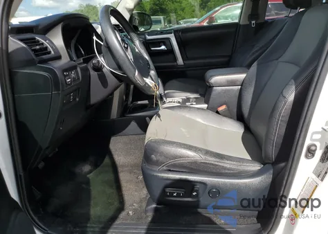 2016 Toyota 4Runner Sr5 z USA, uszkodzony, nr VIN JTEZU5JR6G5142934